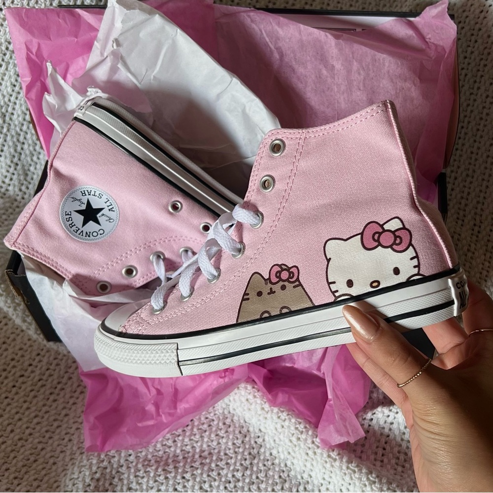 NWT Baby Pink Hello Kitty x Pusheen Converse